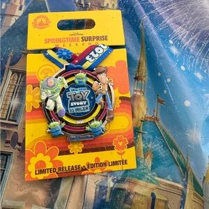 runDisney Springtime Surprise 10 mile replica pin